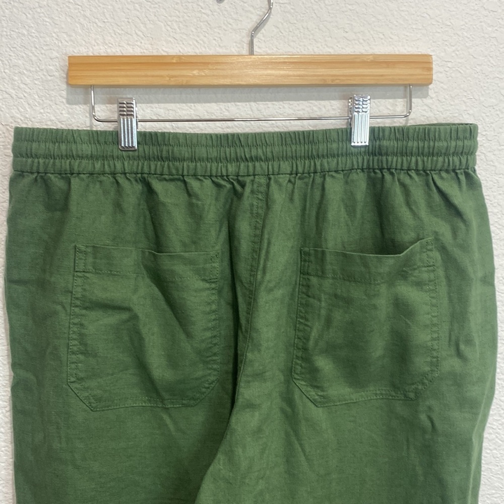 Women's Green Casual Pants - Picture 5 of 9